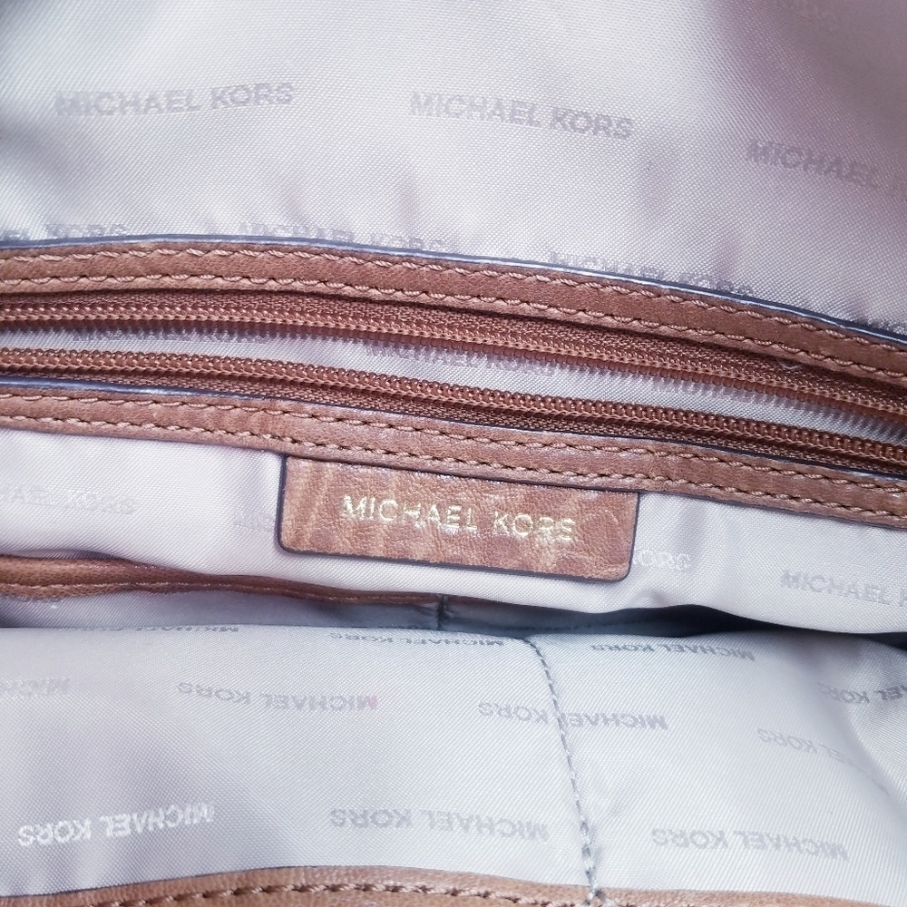 🌸 Michael Kors | Tan Leather Studded Medium Size Satchel Bag - Picture 13 of 15